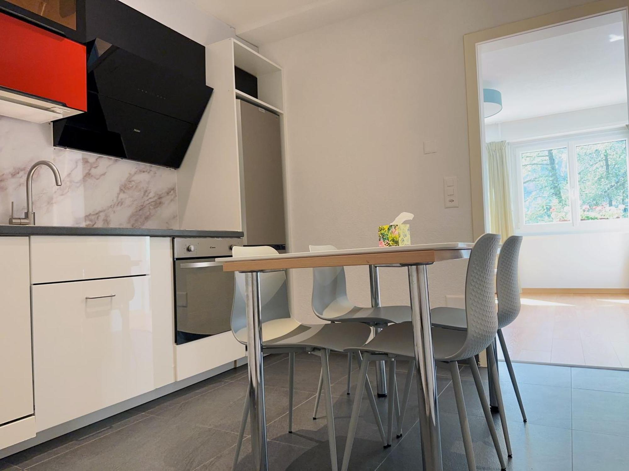 Apartment Center, Sauna, View - Haus Linaria Leukerbad