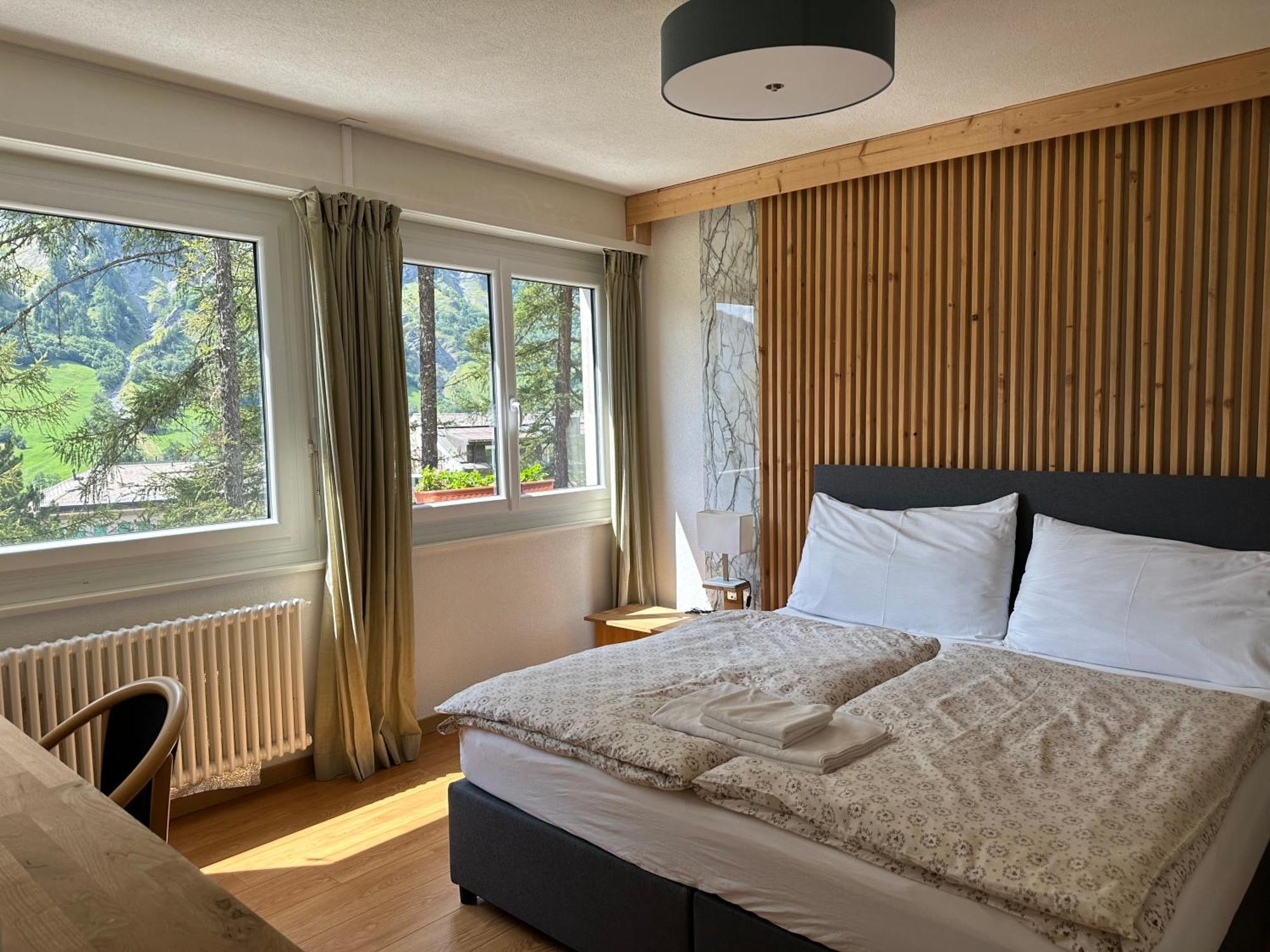 Apartment Center, Sauna, View - Haus Linaria Leukerbad